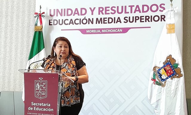 Telebachillerato Michoacán: aulas sin luz, baños ni escrituras: directora