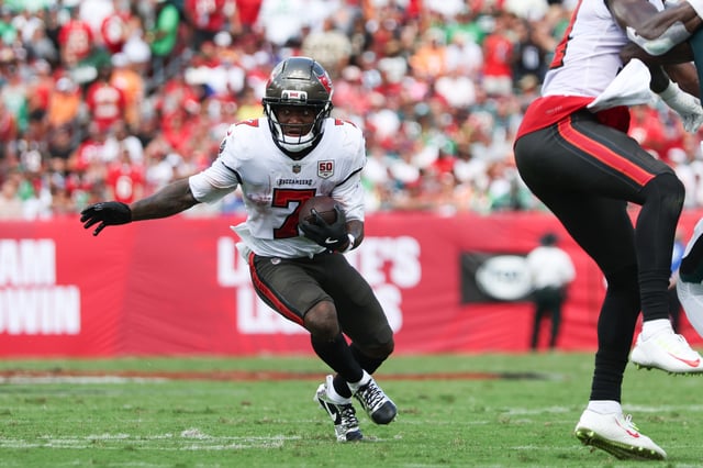 Sep 28, 2025; Tampa, Florida, USA; Tampa Bay Buccaneers running back Bucky Irving (7) runs the ball during the first quarter against the Philadelphia Eagles at Raymond James Stadium. Mandatory Credit: Nathan Ray Seebeck-Imagn Images/ File Photo