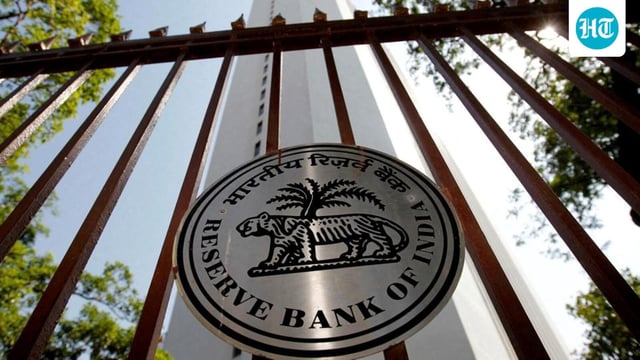 FILE PHOTO: FILE PHOTO: The Reserve Bank of India (RBI) logo is pictured outside its head office in Mumbai November 2, 2010. REUTERS/Danish Siddiqui/File Photo//File Photo (REUTERS)
