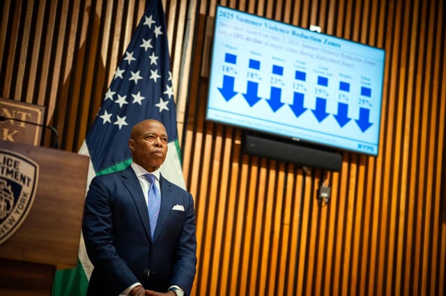 Mayor Eric Adams briefed the media regarding the crime statistics for September 2025 and the third quarter at 1 Police Plaza, on October 1, 2025. (Ed Reed/Mayoral Photography Office)