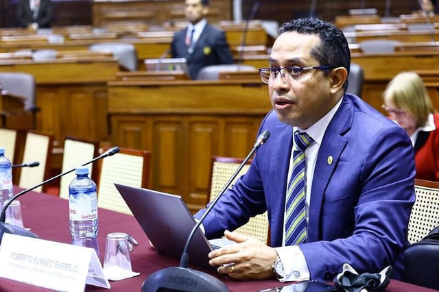 Roberto Burneo, presidente del JNE.
