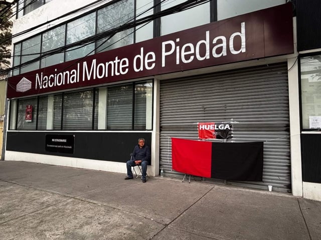 Huelga en el Monte de Piedad.