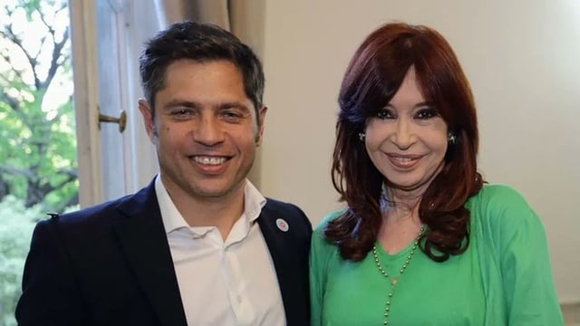 
         Axel Kicillof visitó a Cristina Kirchner en San José 1111. (archivo)