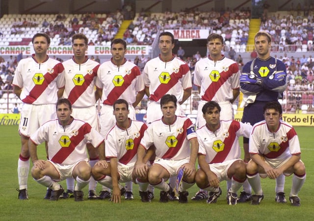 Equipo del Rayo Vallecano que se midió al equipo andorrano Costellació el encuentro de vuelta de su clasificación para disputar la Copa de la UEFA.