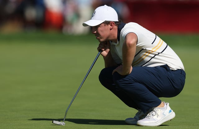 Golf - The 2025 Ryder Cup - Bethpage Black Golf Course, Farmingdale, New York, United States - September 28, 2025 Team Europe's Matt Fitzpatrick lines up his putt on the 9th hole during the singles REUTERS/Paul Childs