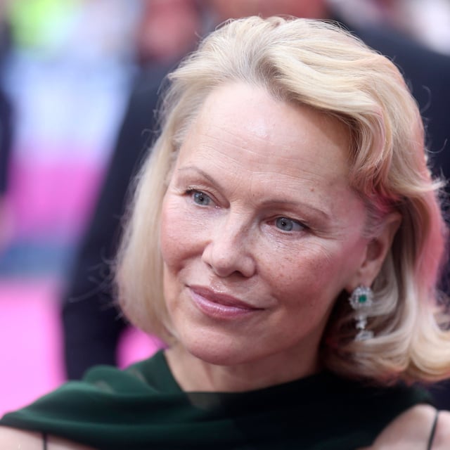 Pamela Anderson ist nicht mehr hellblond