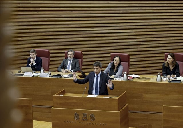 Imagen del presidente de la Generalitat Valenciana, Carlos Mazón, este jueves en las Cortes Valencianas