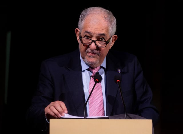 El presidente del Tribunal Constitucional, Cándido Conde-Pumpido, durante un desayuno, en el Ateneo de Madrid