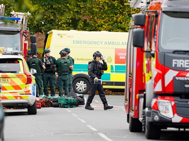 Emergency services at the scene of a stabbing incident at Heaton Park Hebrew Congregation synagogue, in Crumpsall, Manchester, England, Thursday Oct. 2, 2025. (Peter Byrne/PA via AP)