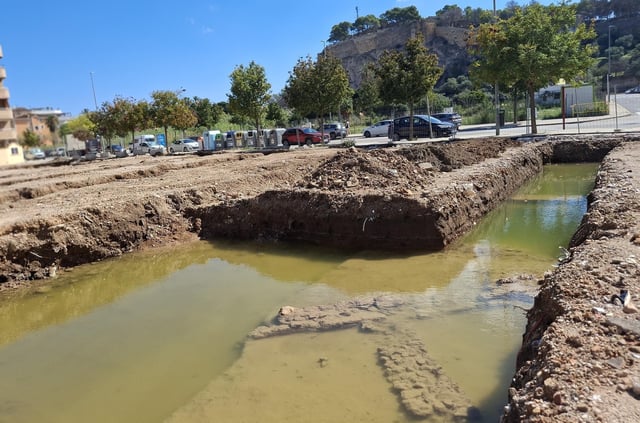 Una de las estructuras que han aparecido al hacer las prospecciones arqueológicas