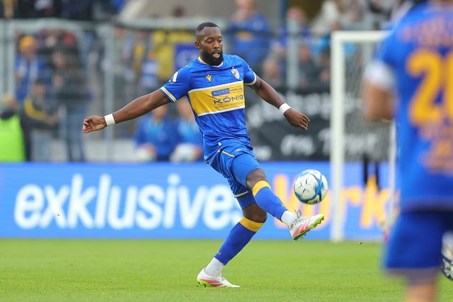 Handspiel, Rudelbildung und schwere Vorwürfe: Das Tor von Manassé Eshele (Carl Zeiss Jena) hat für viel Wirbel in der Regionalliga gesorgt.