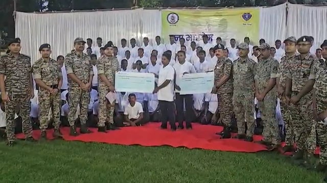 103 Maoists surrender in Bijapur | Image: Police Media Cell