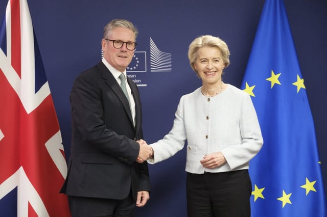 Keir Starmer with President of the European Commission Ursula von der Leyen. Both sides will hold a second Brexit reset summit in May or June next year (Photo: Thierry Monasse/Getty)