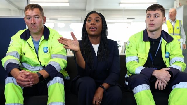 Conservative party leader Kemi Badenoch, on a visit to Aberdeen Harbour, announced on Thursday that she would scrap the 2008 Climate Change Act
