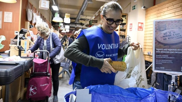 Voluntarios participando en el Gran Recapte 2024