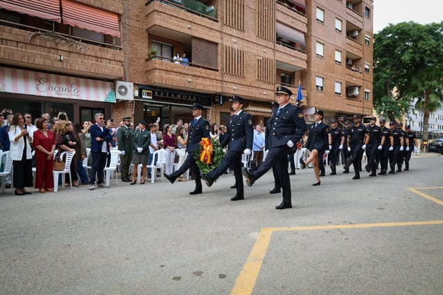 Celebración del Día de la Policía Nacional en Torrent.