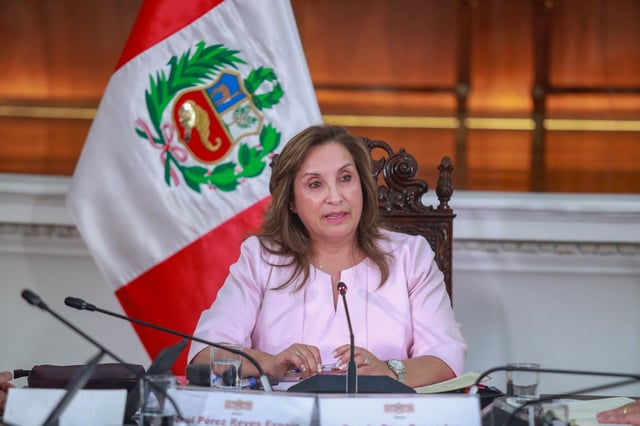 Dina Boluarte dice que se evalúa declarar en emergencia el sector transporte. (Foto: Presidencia)