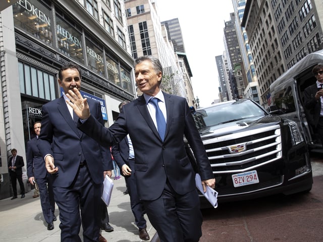 Foto: Adriana Groisman. Presidente Macri yendo a almorzar con su asesor Fulvio Pompeo Nueva York. 24/9/18 - FTP CLARIN Macri_GR_4225.jpg Z Invitado eeuu nueva york Mauricio Macri Fulvio Pompeo presidente de la nacion viaja a nueva york para la 73 asamblea de las naciones unidas