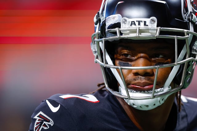 Bijan Robinson of the Atlanta Falcons warms up before a game against the Cincinnati Bengals on August 18 in Atlanta. The Falcons take on the Carolina Panthers this Sunday.