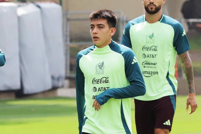 Gilberto Mora con la Selección Mexicana. (Foto: Archivo GH)