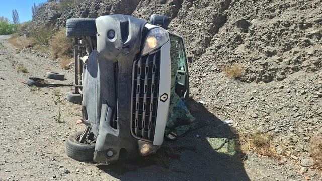 Accidente en Uspallata: dos mujeres heridas tras el vuelco de una Trafic en Ruta 7