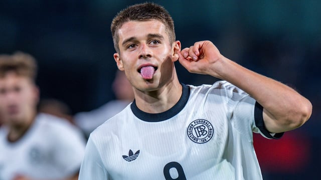 Aufgepasst, Herr Bundestrainer! Ein U21-Star liebäugelt mit einem Verbandswechsel.