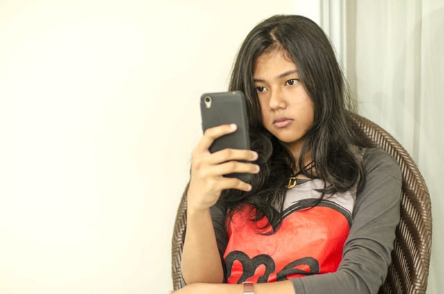 Young people don't trust what they read on their phones.