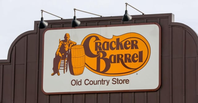 Cracker Barrel | Paul Weaver/SOPA Images/LightRocket via Getty Images