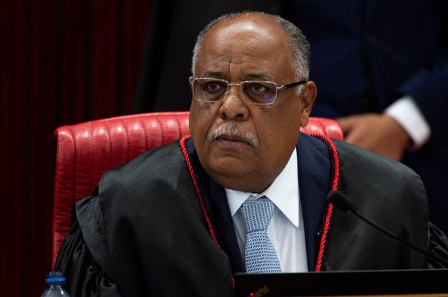 Após sanção dos EUA, STJ defende ministro Benedito Gonçalves e critica pressão e ameaças contra juízes e seus familiares.