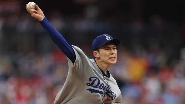Los Angeles Dodgers pitcher Roki Sasaki (11) throws a pitch against the Philadelphia Phillies during the fourth inning at Citizens Bank Park. Mandatory Credit: Bill Streicher-Imagn Images