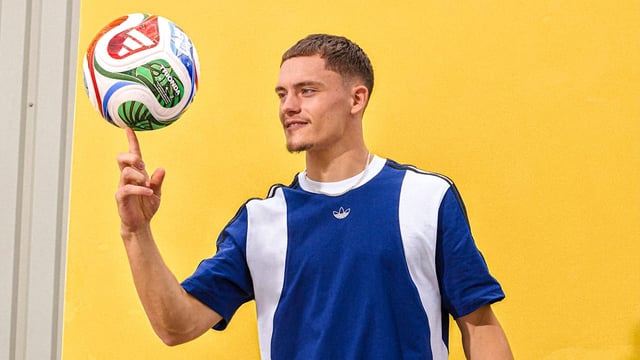 Knapp acht Monate vor Turnierstart stellt Adidas den neuen Spielball vor.
