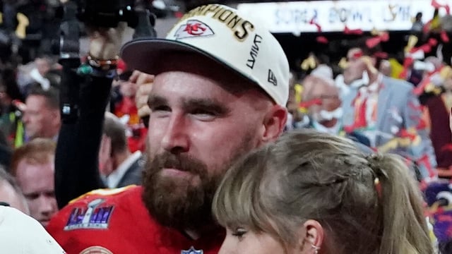 Travis Kelce and Taylor Swift after Chiefs' last Super Bowl win.
