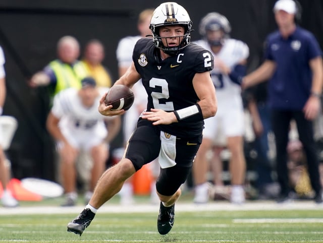 Vanderbilt quarterback Diego Pavia (2) runs the ball against Utah State during their game at FirstBank Stadium in Nashville, Tenn., Saturday, Sept. 27, 2025.