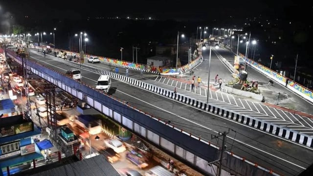 Delhi flyover