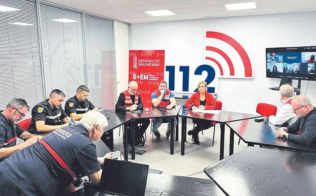 Asistentes presenciales a la reunión del Cecopi en la única foto que existe del 29 de octubre. A la izquierda de la imagen los dos miembros del Consorcio.