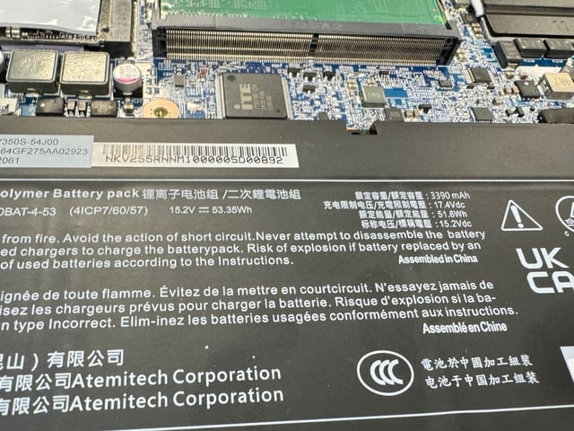 The Medion Deputy Erazer 15 P1 gaming laptop battery