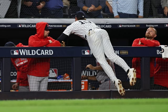 Ryan McMahon made a remarkable catch in Thursday's win over the Red Sox.