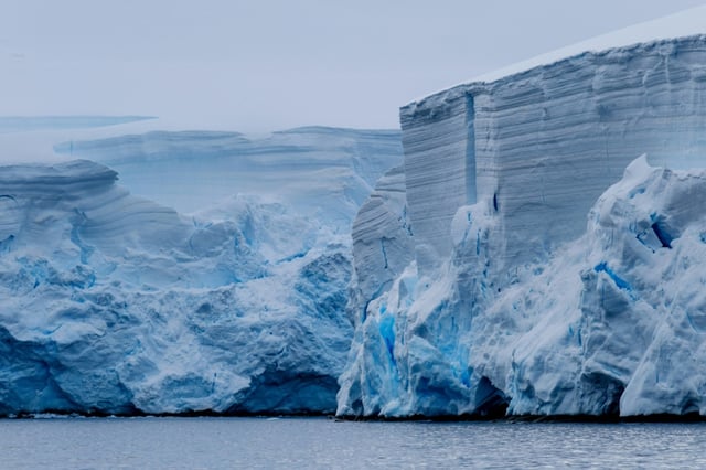 Die Auswirkungen des Klimawandels in der Antarktis sind nach Angaben von Forschern schlimmer als bisher angenommen. Dies könnte zu einem schnelleren Anstieg des Meeresspiegels führen.