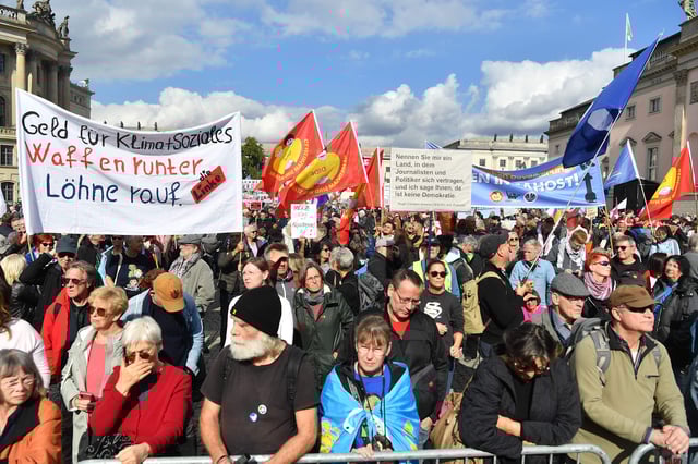 Laut Polizei versammelten sich 7000 Menschen auf dem Bebelplatz
