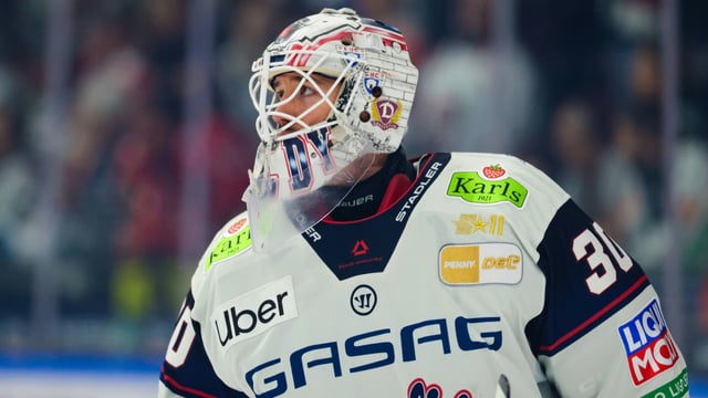 Sieg für die Eisbären und Goalie Jake Hildebrand