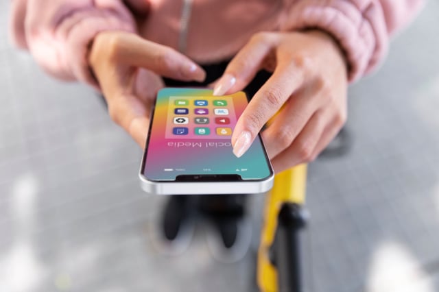 Apple eliminó una aplicación de su tienda para los celulares que permitía compartir la presencia del ICE