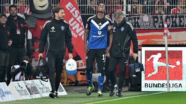 Sofort nach der Operation wendet sich der HSV-Profi mit einem Video an die Fans.