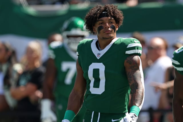 Sep 14, 2025; East Rutherford, New Jersey, USA; New York Jets running back Braelon Allen (0) before the game against the Buffalo Bills at MetLife Stadium. Mandatory Credit: Vincent Carchietta-Imagn Images