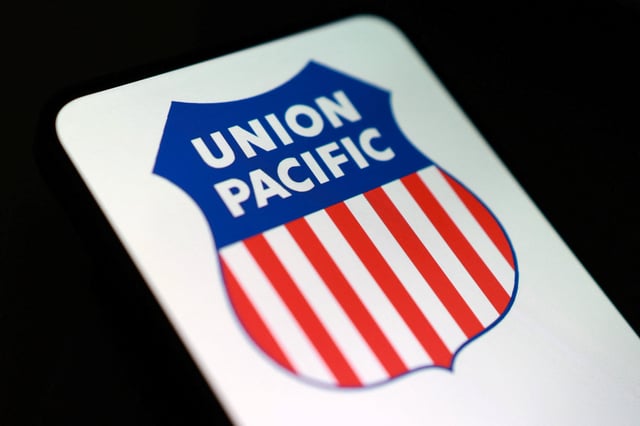 Union Pacific logo is seen in this illustration taken August 5, 2025. REUTERS/Dado Ruvic/Illustration