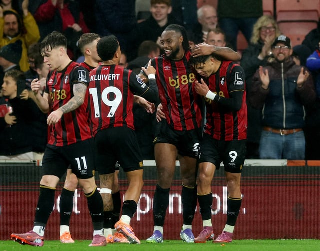 Soccer Football - Premier League - AFC Bournemouth v Fulham - Vitality Stadium, Bournemouth, Britain - October 3, 2025 AFC Bournemouth's Antoine Semenyo celebrates scoring their third goal with Justin Kluivert and Evanilson REUTERS/Ian Walton
