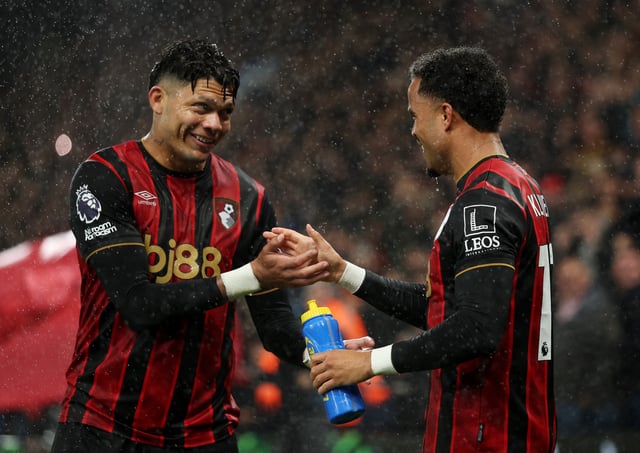 Soccer Football - Premier League - AFC Bournemouth v Fulham - Vitality Stadium, Bournemouth, Britain - October 3, 2025 AFC Bournemouth's Justin Kluivert celebrates scoring their second goal with Evanilson REUTERS/Ian Walton
