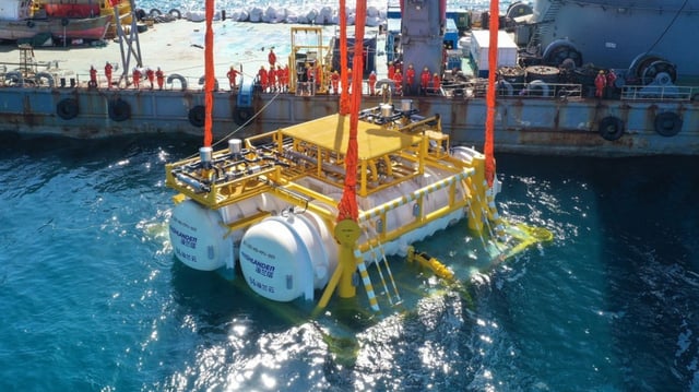 The first module of the Hainan Undersea Data Center (2023)