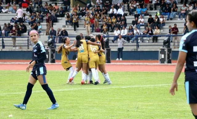 Debut triunfal del equipo femenil del Atlético Morelia-UMSNH