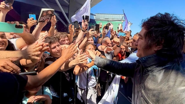 El presidente Javier Milei estuvo este mediodía en la ciudad de Santa Fe.