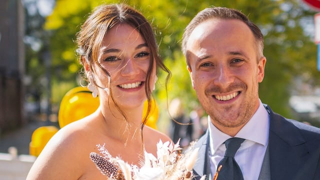 Zwischen Tradition und Glamour ist BILD exklusiv bei der Trauung dabei.